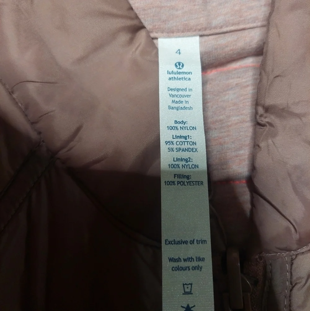 Lululemon Athletica Women's Puffer Jacket in Mauve